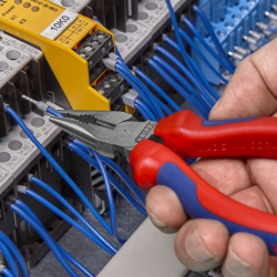 Knipex 08 22 145 Szczypce uniwersalne z ostro zakończonymi szczękami