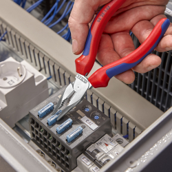 Knipex 08 25 145 Szczypce uniwersalne z ostro zakończonymi szczękami