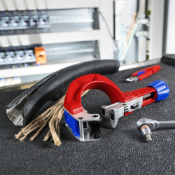 Knipex 16 45 220 STX60 Narzędzie do ściągania izolacji
