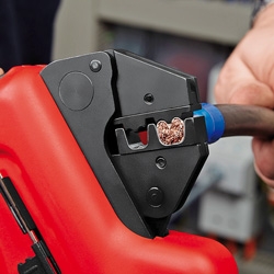 Knipex 97 43 E eCrimp Elektromechaniczne szczypce zagniatające